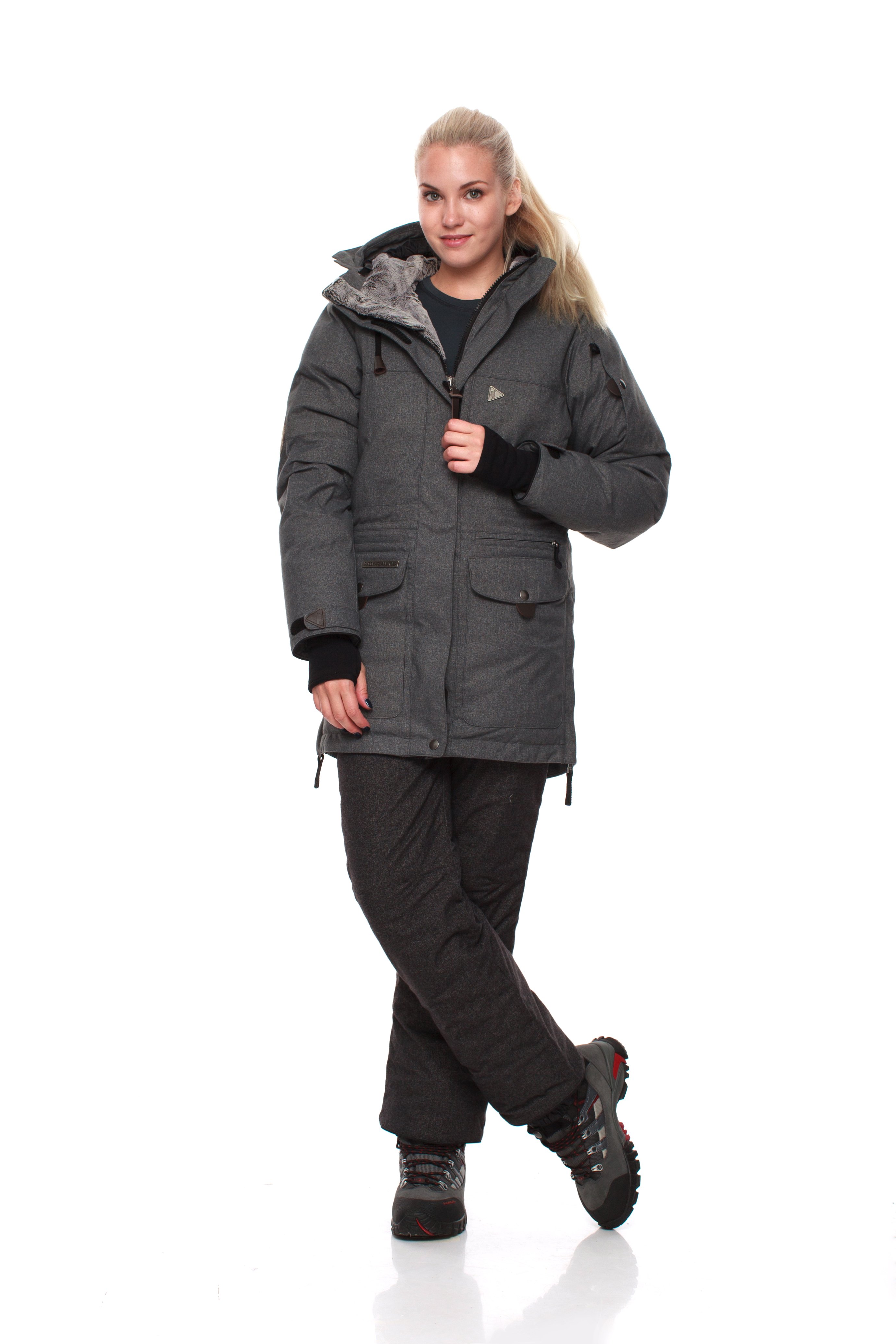 Пуховая куртка BASK IREMEL SOFT 3778a Пуховая куртка BASK IREMEL SOFT 3778aТеплая женская зимняя пуховая куртка в стиле парка BASK IREMEL SOFT с мембранной тканью и температурным режимом -30 °С.<br><br>"Дышащие" свойства: Да<br>Верхняя ткань: Advance® Alaska Soft Melange<br>Вес граммы: 1950<br>Вес утеплителя: 420<br>Ветро-влагозащитные свойства верхней ткани: Да<br>Ветрозащитная планка: Да<br>Ветрозащитная юбка: Да<br>Влагозащитные молнии: Нет<br>Внутренние манжеты: Да<br>Внутренняя ткань: Advance® Classic<br>Водонепроницаемость: 5000<br>Дублирующий центральную молнию клапан: Да<br>Защитный козырёк капюшона: Нет<br>Капюшон: Несъемный<br>Карман для средств связи: Нет<br>Количество внешних карманов: 8<br>Количество внутренних карманов: 2<br>Мембрана: Да<br>Объемный крой локтевой зоны: Да<br>Отстёгивающиеся рукава: Нет<br>Паропроницаемость: 10000<br>Показатель Fill Power (для пуховых изделий): 650<br>Пол: Женский<br>Проклейка швов: Нет<br>Регулировка манжетов рукавов: Да<br>Регулировка низа: Нет<br>Регулировка объёма капюшона: Да<br>Регулировка талии: Нет<br>Регулируемые вентиляционные отверстия: Нет<br>Световозвращающая лента: Нет<br>Температурный режим: -30<br>Технология Thermal Welding: Нет<br>Технология швов: Простые<br>Тип молнии: Двухзамковая<br>Тип утеплителя: Натуральный<br>Ткань усиления: Нет<br>Усиление контактных зон: Нет<br>Утеплитель: Гусиный пух<br>Размер INT: XS<br>Цвет: КОРИЧНЕВЫЙ