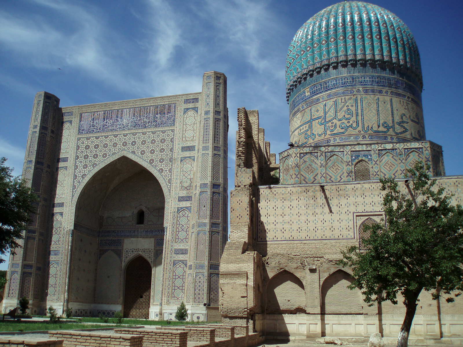Исторические здания Узбекистана